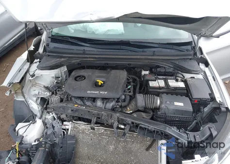 2018 Hyundai Elantra Value Edition z USA, uszkodzony, nr VIN 5NPD84LF4JH357347